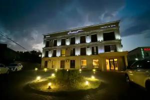 Barkhat Hotel, Taraz