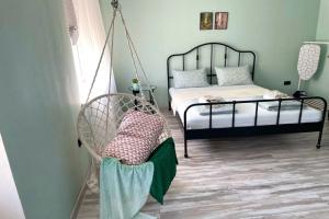 Uyutnaya Studiya S Kachelyami I Vidom Na Tihij Sad Flat