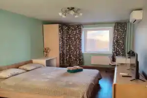 Apartments Sutki Rent ryadom s metro Akademicheskaya, St. Petersburg