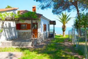 Docker BeachFront House Vourvourou Villa, Vourvourou