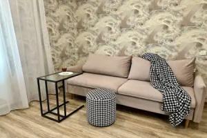 2-K Komfort S Bolshoy Lodzhiey Apartment, Novomoskovsk