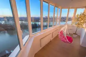 S Zahvatyvayuschim Vidom Na Most Poceluev I Park 30 let Pobedy Apartments, Krasnodar