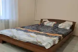 Uyutnaya 3-Kh Komnatnaya Kvartira Flat, Novocherkassk