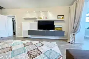 3-Kh Komnatnye 2-Kh Urovnevye Apartments, Anapa