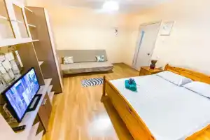 Uyutnaya Kvartira Vozle Sheremetyevo Apartments, Lobnya