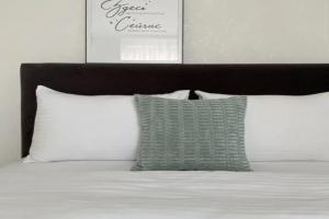 Na Ul. Chaykovskogo 100/1 Flat