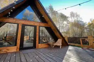 Ray V Shalashe Chalet, Vladimir
