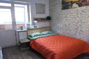 Studiya na Generala Ivanova Trts Soyuz Flat, Surgut
