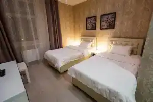 Lazar Hotel, Baranovichi