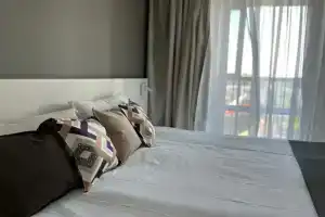 S Luchshim Vidom I Lodzhiey Metro Bukharestskaya Apartments, St. Petersburg