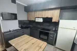 U Stantsii Flat, Zelenograd