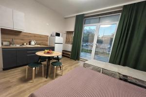 Uyutnaya Studiya V Novom Zhk Vysochestvo Flat, Tikhoretsk