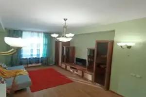 Uyutnaya Dvukhkomnatnaya V Tsentre Goroda Nizhniy Tagil Flat, Nizhniy Tagil