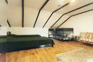 S Individualnoy Kukhney Na Prosmushkinykh Living quarters, Yevpatoriya