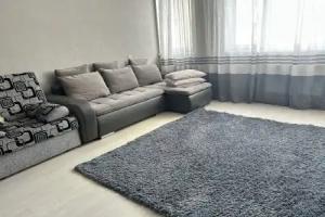 V Mikrorayone Stroiteley 7/2 Flat, Novy Urengoy