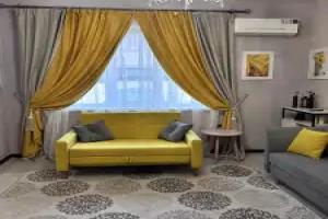 Na 3-m Podgornom Pereulke 12 Flat, Tsemdolina