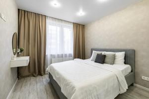 Uyutnaya Yevrodvushka Ryadom S Parkom I Rekoy Flat