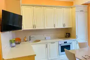 Tikhaya V Tsentre Adlera Flat, Adler