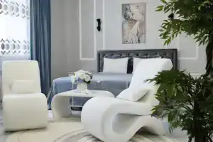V narzannoy galereye naprotiv parka Apartments, Essentuki