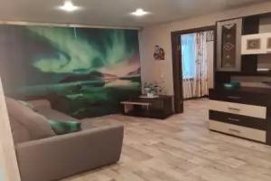 Kvartira v Tsentre Flat, Kirovsk