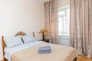 Dvukhkomnatnye na Tulebaeva 80 Apartments, Almaty