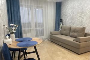 Ryadom S Aeroportom Tolmachevo Apartments, Ob'