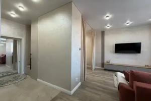 Sovremennye Uyutnye V Tsentre Pavlodara Apartments, Pavlodar