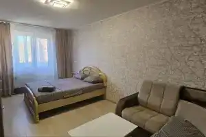 Na Prospekte Vyacheslava Klykova 64 Flat, Kursk