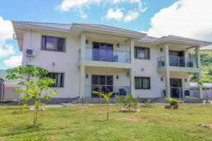 Yvon’s Tropical Villa Apartment hotel, Grand Anse