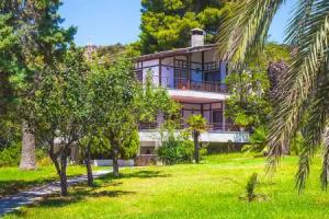 Malt Beachfront Villa, Kassandra