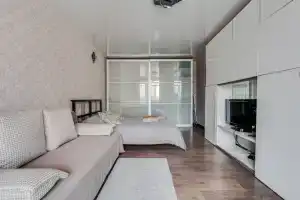 Na ulitse Fabritsiusa Flat, Moscow