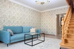 Dvukhetazhnye v Tcentre Apartments, Makhachkala