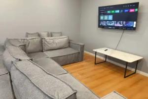 Bolshaya dvushka ryadom s vokzalom Flat, Dubna