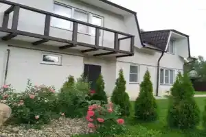 Taunkhaus Selskiy Guest House, Iksha