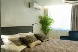 Garden Portye Delyuks Sunset S Vidom Na More 19 k. 1 Apartments, Sevastopol