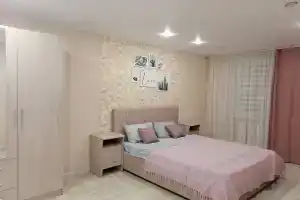 Na Nikolaya Semenova 33 Flat, Tyumen