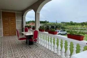Domik V Derevne Guest house, Sukhumi