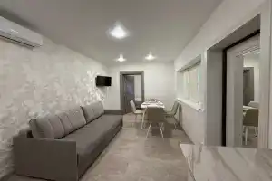 Dvukhkomnatnye Apartamenty Private house, Adler