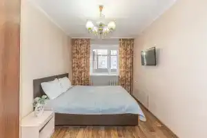 Dvukhkomnatnaya Kvartira Ryadom S Parkom Flat, Kurgan