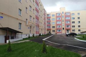 Na Karla Marksa Apartments, Chaykovsky