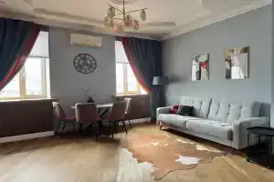 Na Baumana (Arbat) Flat