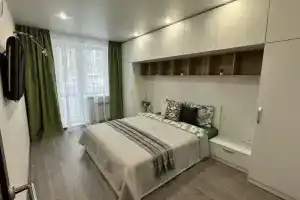 S yevroremontom v tihom spalnom rayone Rodnikovaya Dolina Flat, Volgograd