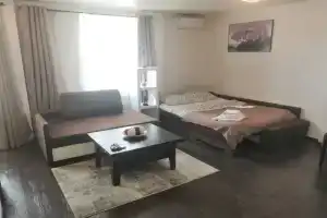 Studiya Naprotiv Teatra Rossiyskoy Armii Flat, Moscow