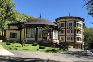 Vodopady Rufabgo Hotel, Kamennomostsky