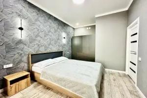 Dvukhkomnatnaya S Vidom Na Gorod Flat, Almaty