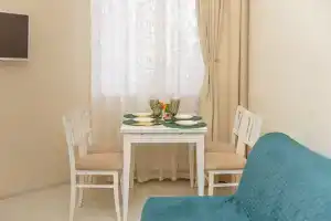 U Morya V Gelendzhike V ZhK Izumrudnyij Gorod Apartments, Gelendzik