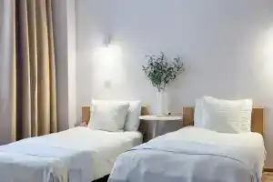 2 V 200 Metrakh Ot Plyazha Bokho Apartments, Sevastopol