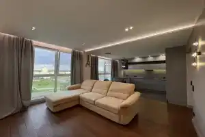 Flat Na Makaenka 12b