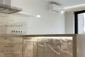 Shantaram Apartments, Sochi