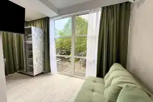 Dvukhmestnye S Kukhney Apartments, Lazarevskoye